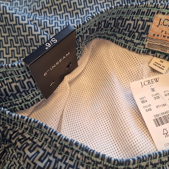 NWT- J. Crew Flex 6" Swim Shorts - Picture 9 of 13